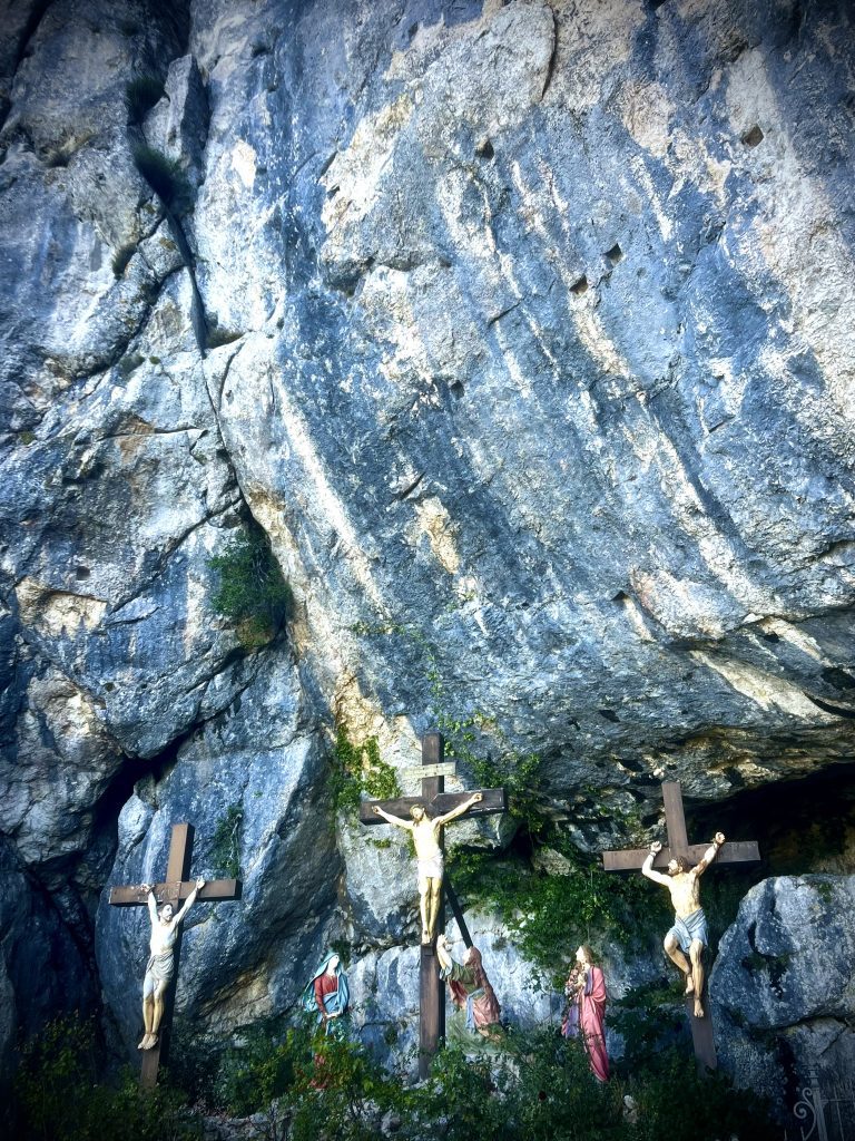 /randonnee-sainte-baume-mystique-sauvage