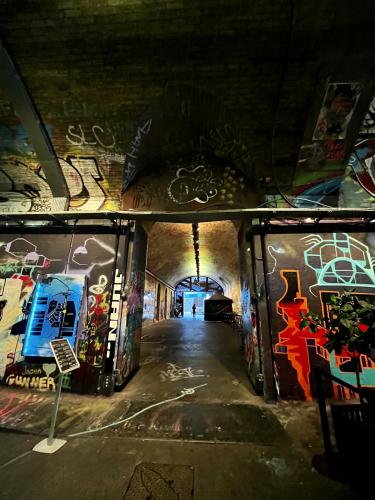 Street art dans le Tunnel Banksy de Londres