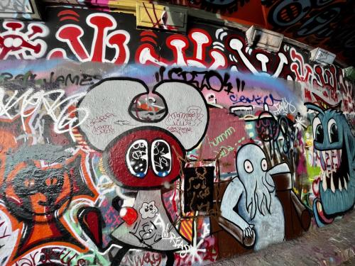 Street art dans le Tunnel Banksy de Londres